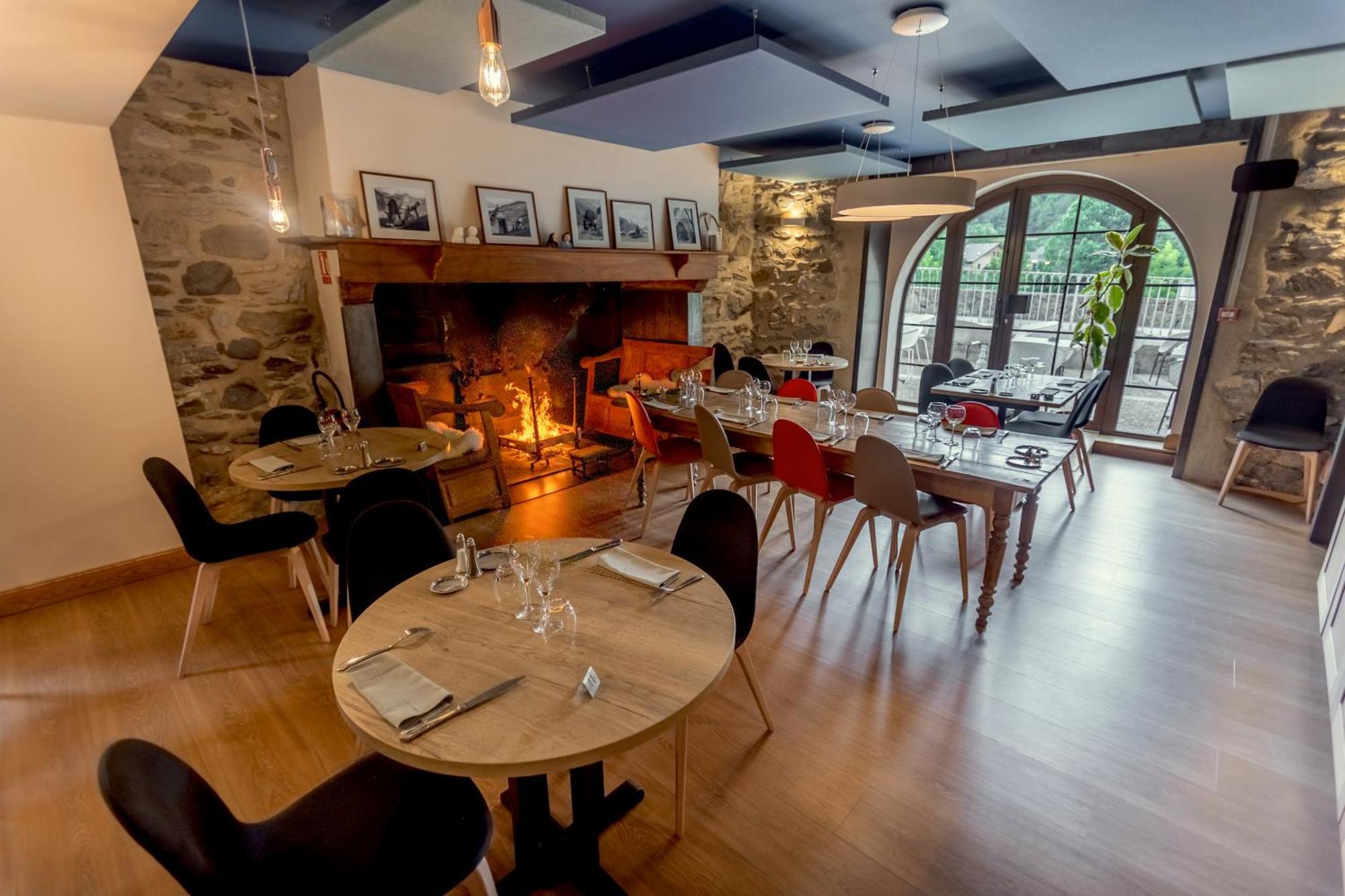 Logis Hotel La Breche De Roland Gèdre Zewnętrze zdjęcie