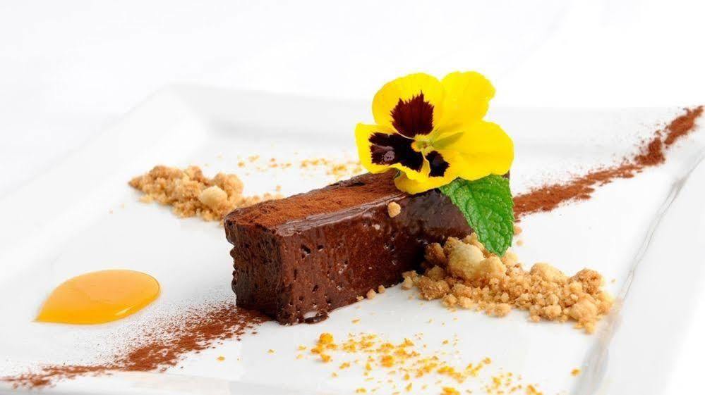 Logis Hotel La Breche De Roland Gèdre Zewnętrze zdjęcie