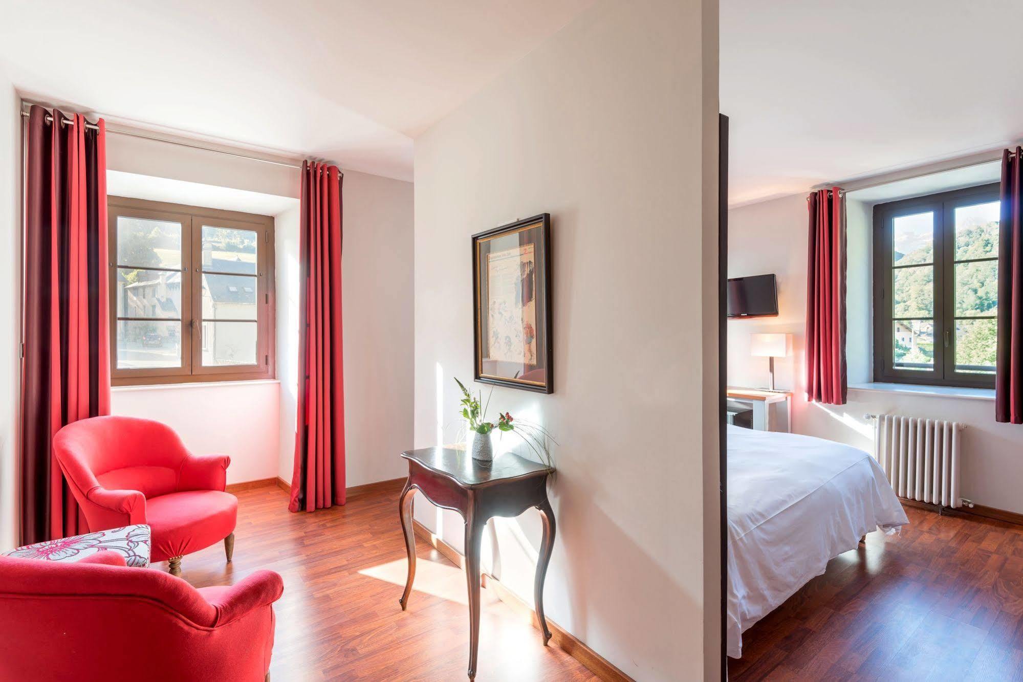 Logis Hotel La Breche De Roland Gèdre Zewnętrze zdjęcie
